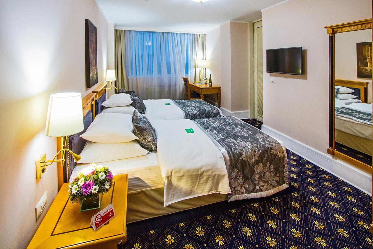 A Hoteli - Hotel Sloboda Sabac Ruang foto
