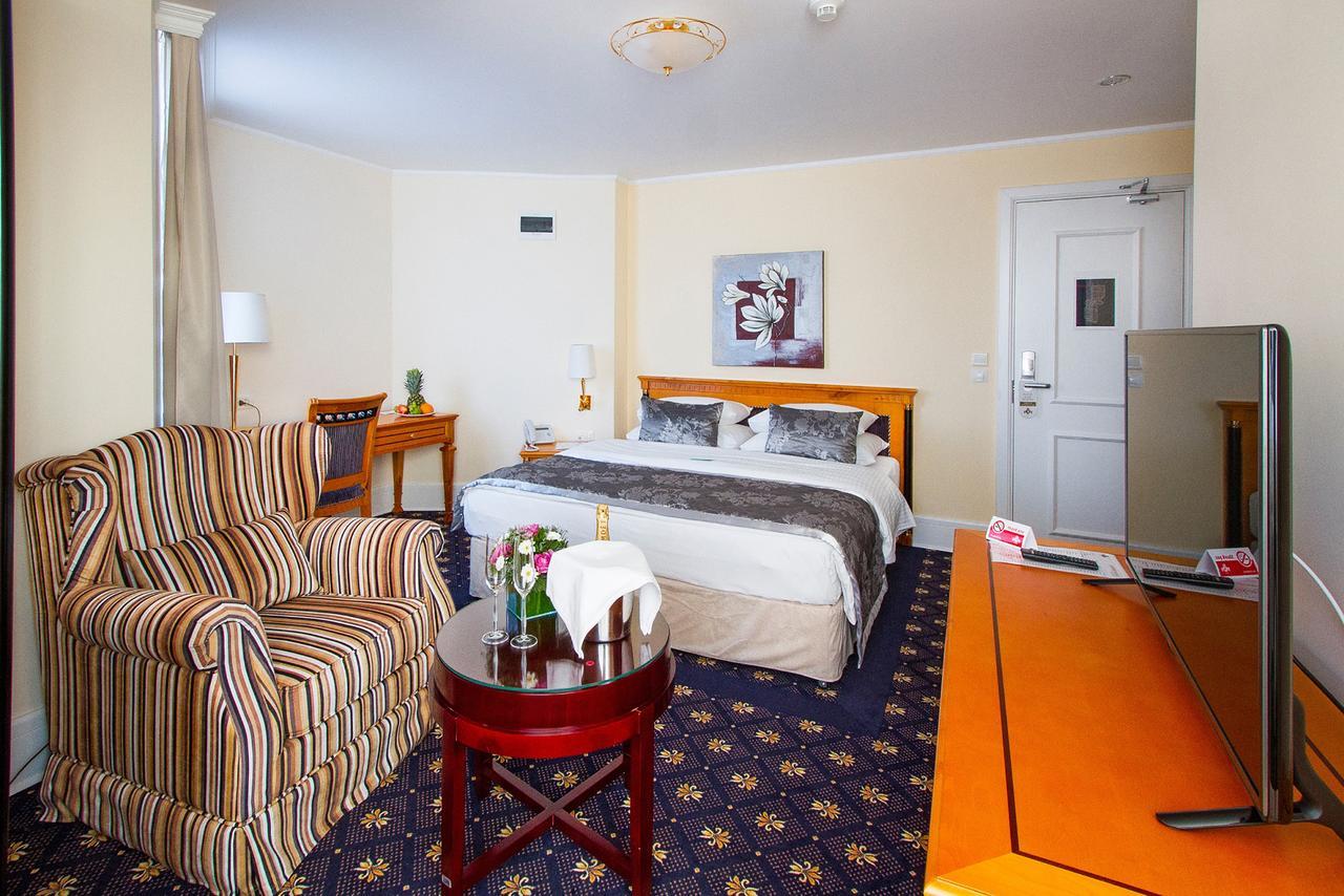 A Hoteli - Hotel Sloboda Sabac Ruang foto